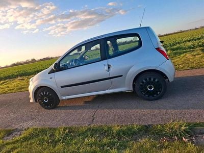 Usado Renault Twingo 64 HP (47 kW) 2007 Cinzento Citadino