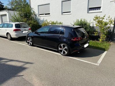 Gebraucht VW Golf VII GTI 230 PS (169 kW) 2015 Schwarz Limousine