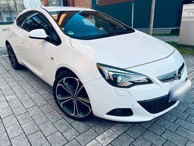 Gebraucht Opel Astra GTC OPC 179 PS (131 kW) 2012 Weiß Coupé