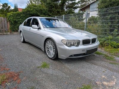BMW 745