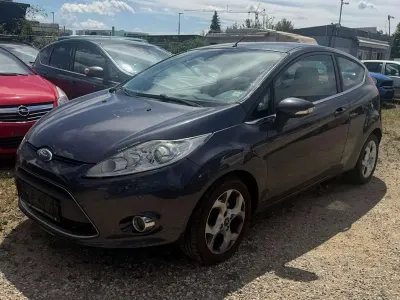 Gebraucht Ford Fiesta Ambiente 82 PS (60 kW) 2008 Grau Kleinwagen