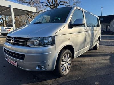 Gebraucht VW Caravelle Comfortline 140 PS (102 kW) 2012 Silber Van / Kleinbus