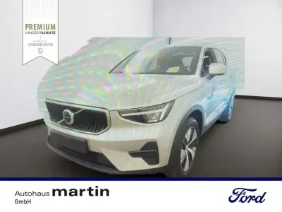 Gebraucht Volvo XC40 Core 163 PS (119 kW) 2023 Silver dawn SUV