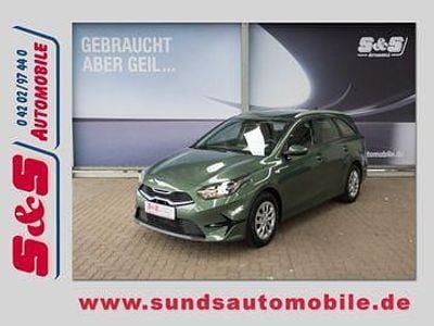 Grün Gebraucht 2024 Kia Ceed Sportswagon Vision Kombi | 17.990 € (Guter Preis)