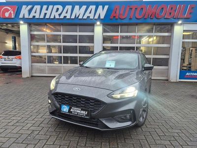 Grau Gebraucht 2021 Ford Focus ST-Line X Kombi | 15.300 € (Fairer Preis)