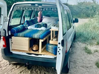 Gebraucht Citroën Berlingo First 75 PS (55 kW) 2009 Weiß Van / Kleinbus
