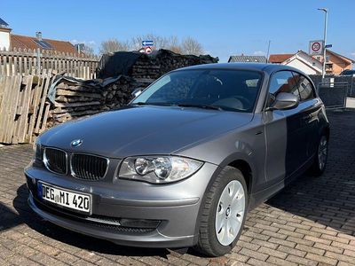 Gebraucht BMW 116 116 PS (85 kW) 2010 Grau Kleinwagen