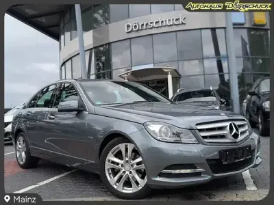 Gebraucht Mercedes C200 Avantgarde 136 PS (100 kW) 2011 Grau Limousine