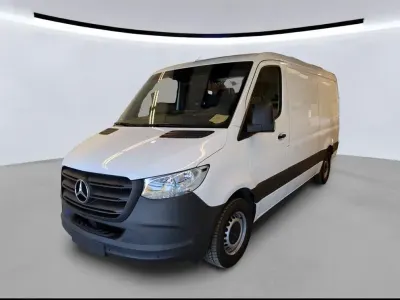 Używany Mercedes Sprinter 150 KM (110 kW) 2023 Biały Van