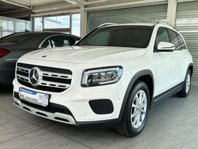 Mercedes GLB220