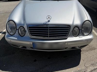 Usata Mercedes CLK320 Elegance 218 CV (160 kW) 1998 Argento Coupé