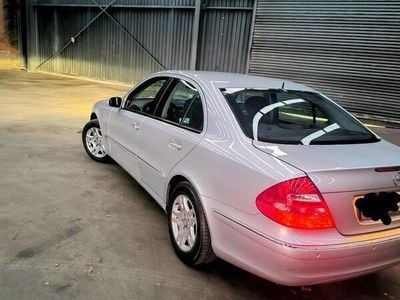 Mercedes E280