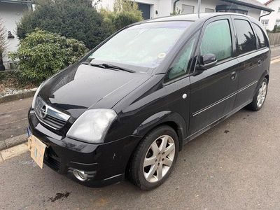 Schwarz Gebraucht 2010 Opel Meriva Innovation Van / Kleinbus | 3.400 € (Guter Preis)