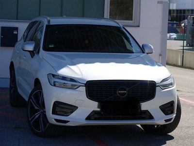 Second-hand Volvo XC60 R-Design 235 CP (172 kW) 2018 Alb SUV