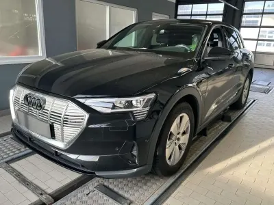 Usata Audi e-tron Ambiente 230 kW (313 CV) 2022 Nero SUV