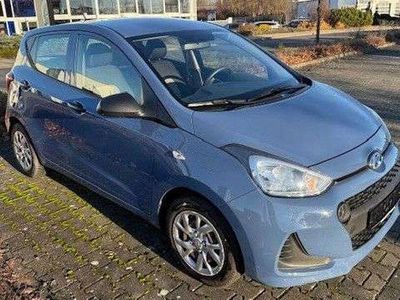 Gebraucht Hyundai i10 Classic 67 PS (49 kW) 2017 Blau Kleinwagen
