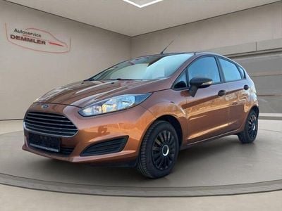 Gebraucht Ford Fiesta Ambiente 60 PS (44 kW) 2015 Torinobraun metallic (metallic) Kleinwagen