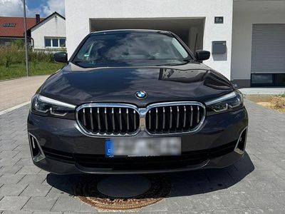 Gebraucht BMW 530 286 PS (210 kW) 2020 Grau Limousine