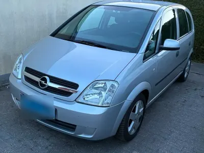 Używany Opel Meriva 102 KM (75 kW) 2005 Srebrny Minivan