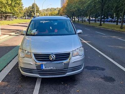 Silber Gebraucht 2008 VW Touran Van / Kleinbus | 4.599 € (Fairer Preis)