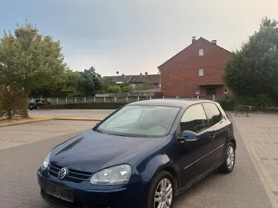 Gebraucht VW Golf V 140 PS (102 kW) 2007 Blau Limousine