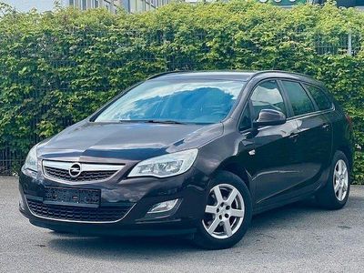 Usata Opel Astra Selection 101 CV (74 kW) 2012 Marrone Station wagon