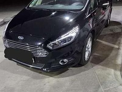 Second-hand Ford S-MAX Titanium 179 CP (131 kW) 2016 Negru Monovolum