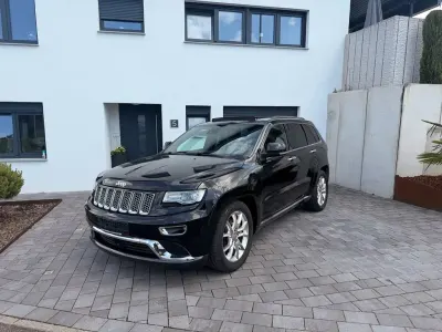 Gebraucht Jeep Grand Cherokee Summit 250 PS (183 kW) 2017 Brilliant black SUV