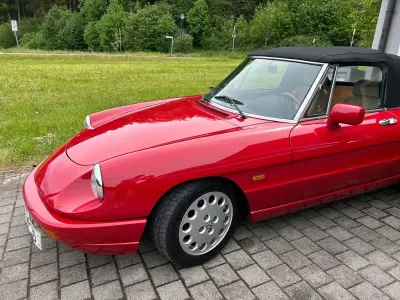 Gebraucht Alfa Romeo Spider 120 PS (88 kW) 1991 Rot Cabrio