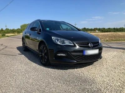 Gebraucht Opel Astra Exklusiv 136 PS (100 kW) 2016 Schwarz Kombi
