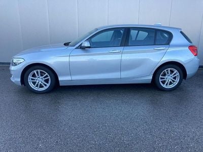 Silber Gebraucht 2018 BMW 118 Advantage Kleinwagen | 11.800 € (Superpreis)