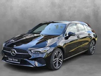 Gebraucht Mercedes CLA200 Shooting Brake Advanced 163 PS (119 kW) 2025 Lack kosmosschwarz Kombi