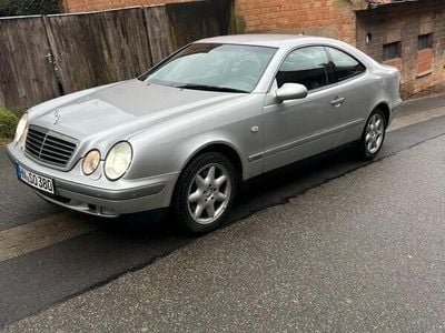 Mercedes CLK320