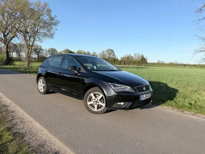 Second-hand Seat Leon 150 CP (110 kW) 2014 Negru Berlinǎ