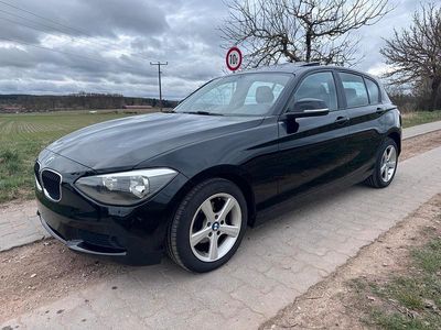 Gebraucht BMW 114 102 PS (75 kW) 2012 Schwarz Kleinwagen