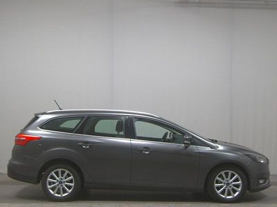 Grau Gebraucht 2018 Ford Focus Titanium Kombi | 6.990 € (Fairer Preis)