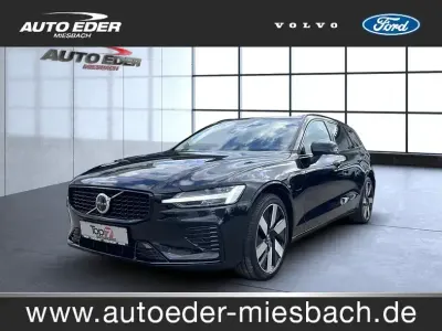 Gebraucht Volvo V60 Plus 455 PS (334 kW) 2025 Schwarz Kombi