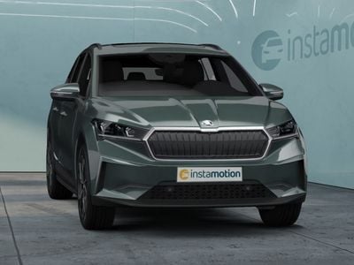 Grau Gebraucht 2021 Skoda Enyaq iV Suite SUV | 26.370 € (Fairer Preis)