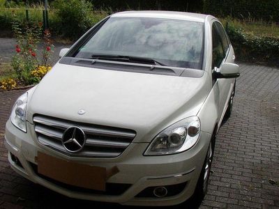 Usata Mercedes B170 116 CV (85 kW) 2009 Bianco Monovolume