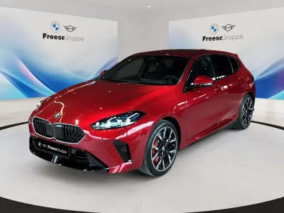 Neu BMW 120 Performance 170 PS (125 kW) 2026 Rot Kleinwagen