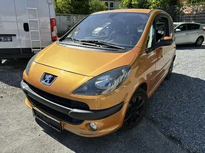 Usata Peugeot 1007 Sport 109 CV (80 kW) 2006 Arancione Monovolume