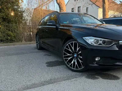 Gebraucht BMW 318 150 PS (110 kW) 2015 Schwarz Limousine