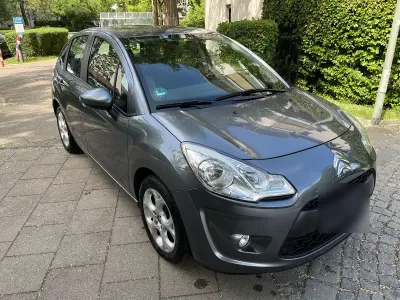 Gebraucht Citroën C3 Tendance 73 PS (53 kW) 2010 Grau Kleinwagen