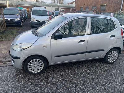 Silber Gebraucht 2008 Hyundai i10 Style Kleinwagen | 2.999 € (Etwas zu teuer)