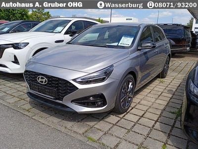 Gebraucht Hyundai i30 Advantage 101 PS (74 kW) 2025 Shimmering silver Limousine