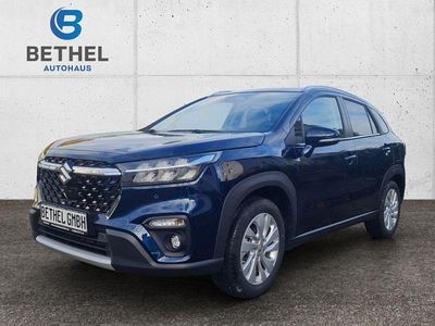 Sphere blue pearl metallic (metallic) Gebraucht 2024 Suzuki SX4 S-Cross Comfort Limousine | 28.450 € (Etwas zu teuer)