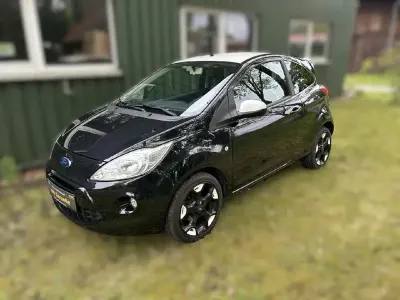 Używany Ford Ka Titanium 69 KM (50 kW) 2015 Czarny Sedan/Limuzyna