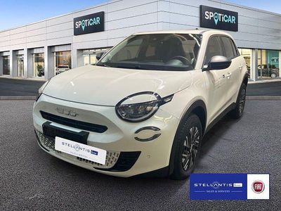 Neu Fiat 600 101 PS (74 kW) 2025 Weiß SUV