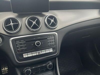 gebraucht Mercedes CLA200 7G-DCT AMG Line