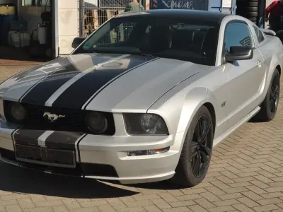Gebraucht Ford Mustang 305 PS (224 kW) 2009